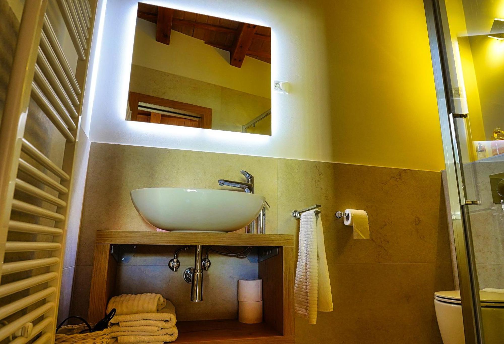 Suites Danica Smartno Exteriér fotografie
